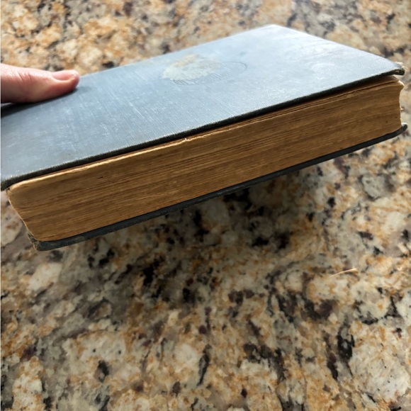 Antique Book Set with Lace Ribbon 1924 Century Readings and 1921 Short Stories - Picture 10 of 14